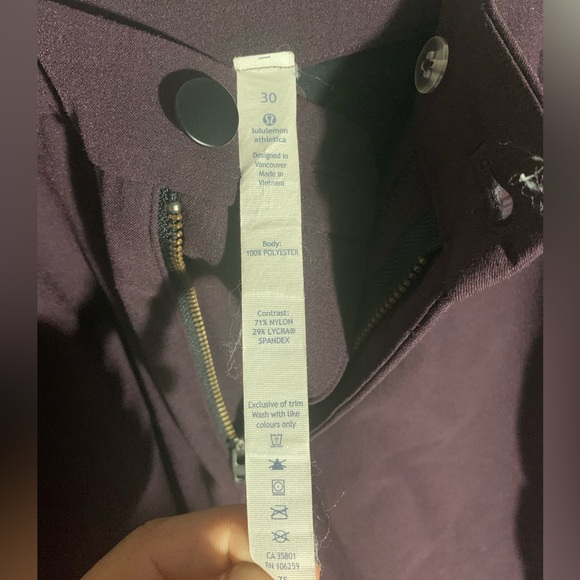 Lululemelon Shorts - Picture 4 of 4